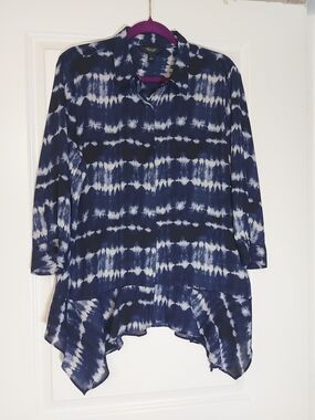 Simply Vera Vera Wang Navy and White Tie-Dye High-Low Tunic